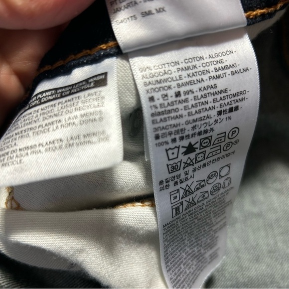 Levi’s Mens Athletic Fit Denim Jeans Size 48x30 Dark Wash actual 46x28 - Picture 2 of 5